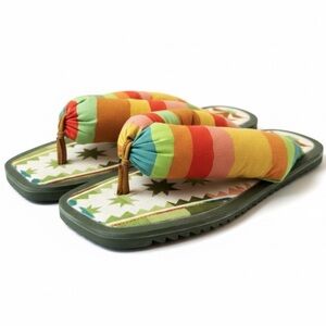 Farm Rio “Pineapple Puffy Flip Flop” Size 9 New Without Tags!